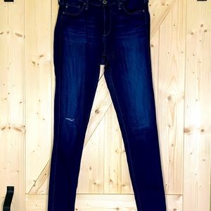 Women’s AG Skinny Jeans. Size 26R.